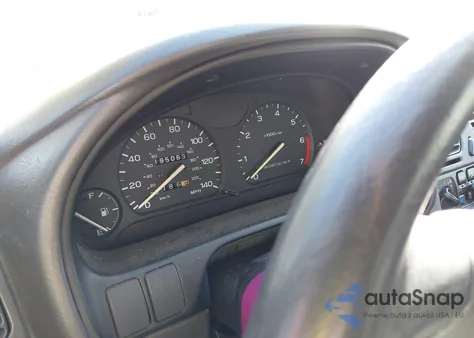 1996 Subaru Legacy L z USA, uszkodzony, nr VIN 4S3BK4358T7311883